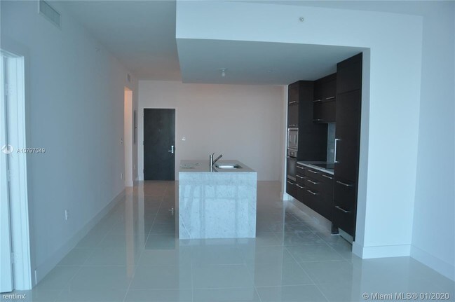 Building Photo - 1 br, 1.5 bath  - 900 Biscayne Bay Condo