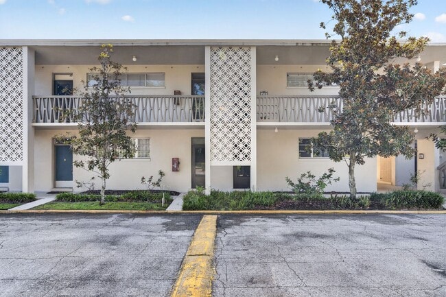 55+ Winter Park Condo - 55+ Winter Park Condo