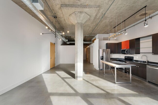 Foto del edificio - 718 N Washington Ave