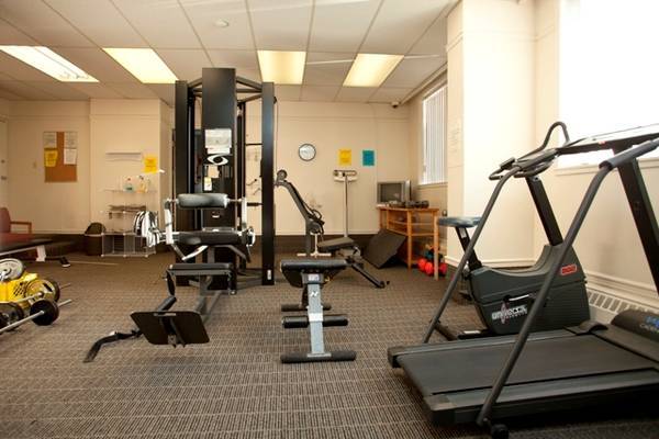 Building Photo - Regency Park