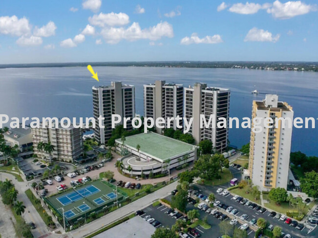 Building Photo - Luxury Condo in Downtown Fort Myers-Riverf...