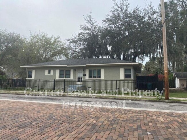 Building Photo - 804 N Thornton Ave