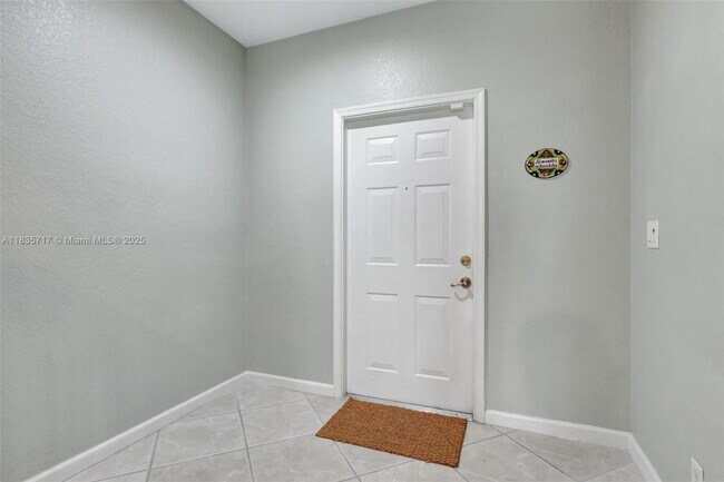 Building Photo - 13416 Georgian Ct