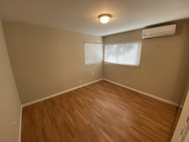 Building Photo - 7349 Starward Dr