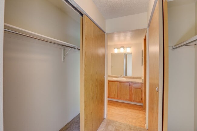 Interior Photo - Americana Lakewood Apartments