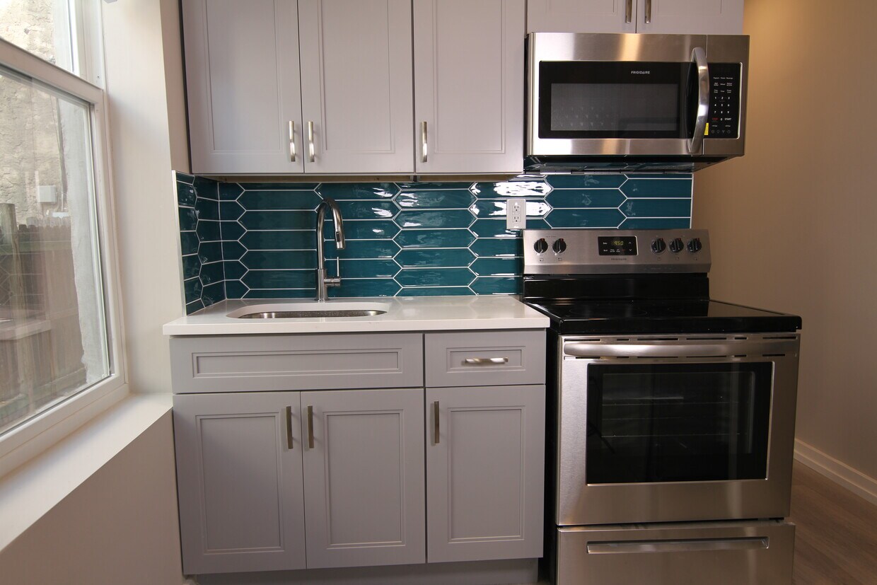 Foto principal - 4810 Oxford Ave