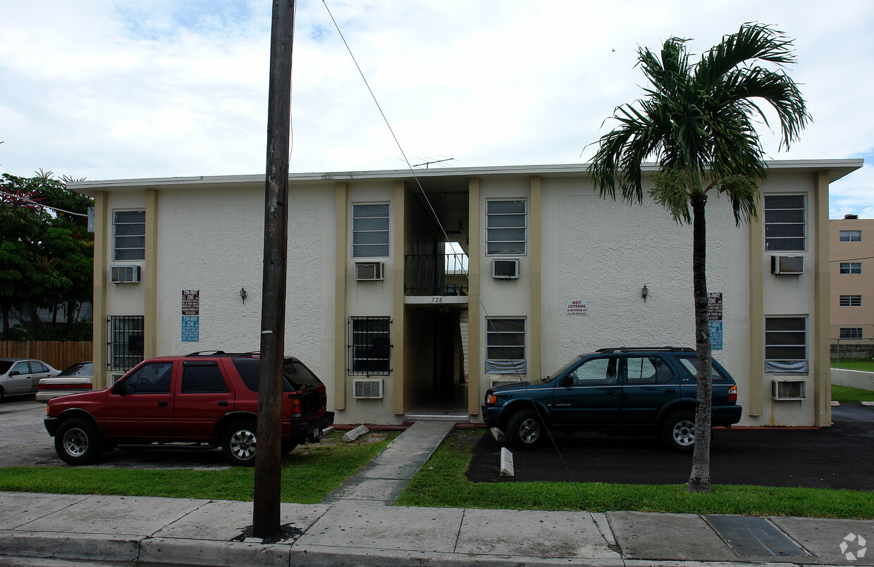 Primary Photo - 728 NW 4th St