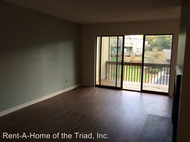 Building Photo - 2449 Cypress Ct