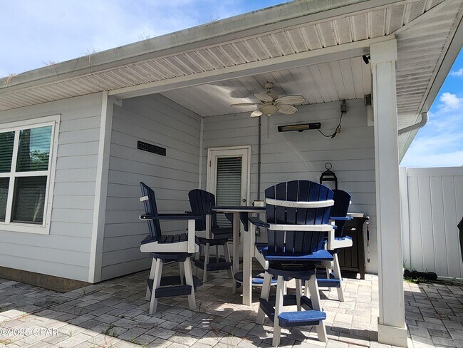 Building Photo - 104 Moonraker Cir