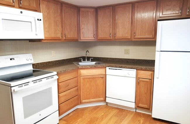 Foto del edificio - Big Tree Manor