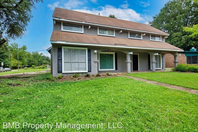 Building Photo - 6 br, 2.5 bath House - 413 Glade Park Drive