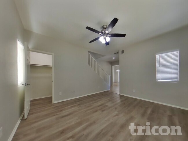 Foto del edificio - 14953 N 142nd Dr.