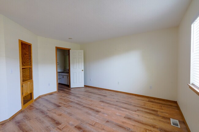 Foto del edificio - 7206 N Hamilton St