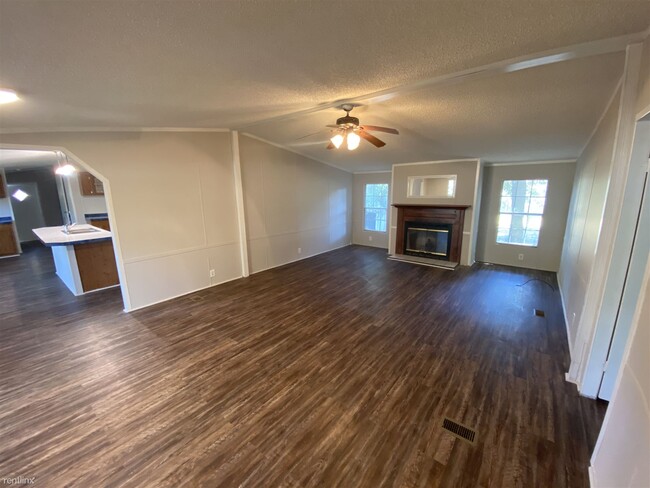 Building Photo - 3 br, 2 bath Mobile Home - 284 Pecan Grove...