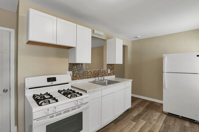 Foto del edificio - 1077-1079-1079 S James Rd