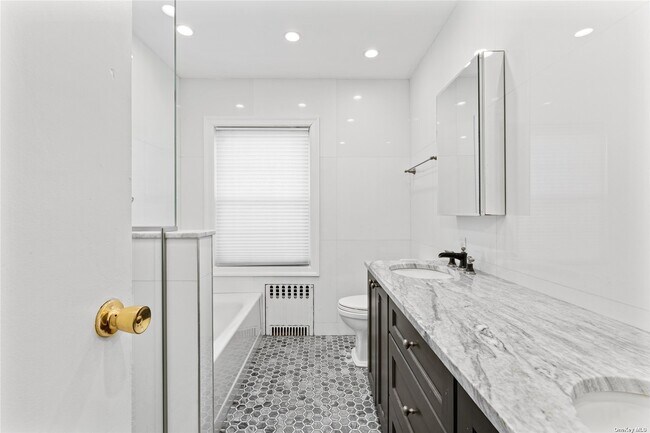 Foto del edificio - 803 Barberry Ln