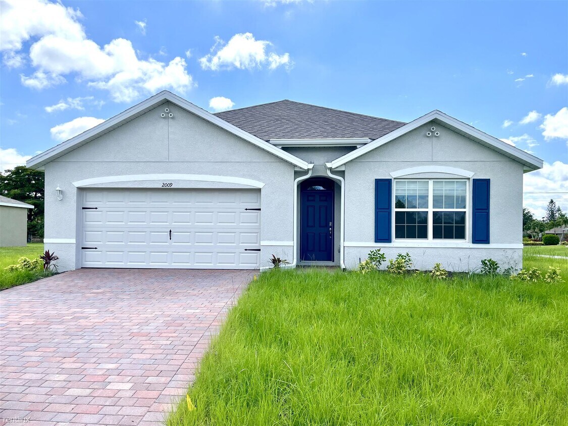 Primary Photo - 4 br, 2 bath House - 2009 Southeast 8th Place