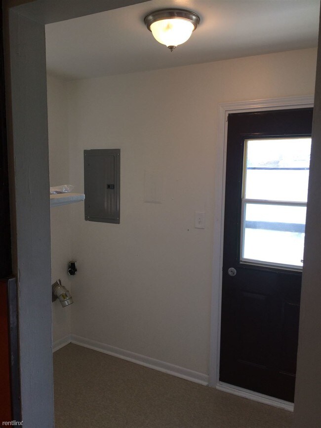 Building Photo - 20426 Fenton St