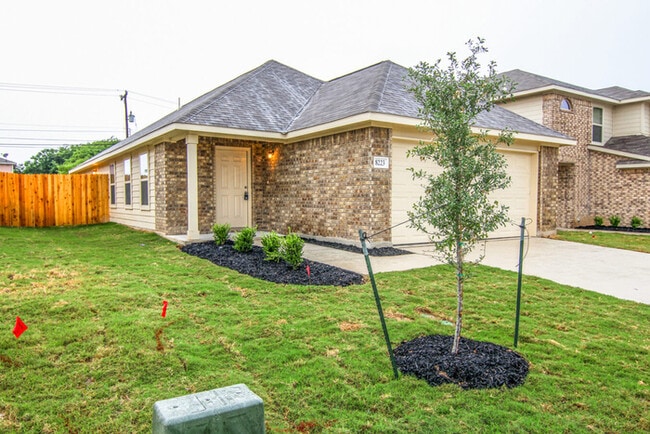 Building Photo - 8223 Tesoro Hills