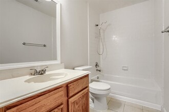 Building Photo - 13822 Dentwood Dr