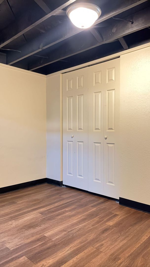 Foto del edificio - FREE PETS & UTILITIES BUNDLED! Walk to School of Mines from this Prime 2BR Golden Apt