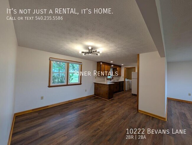 Foto del edificio - 10222 Bevans Ln