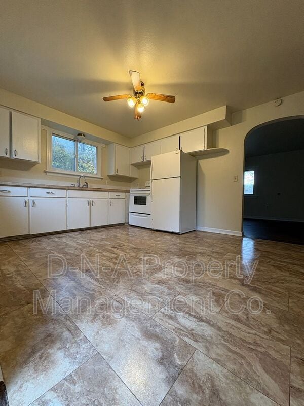 Building Photo - 112 Crow Path