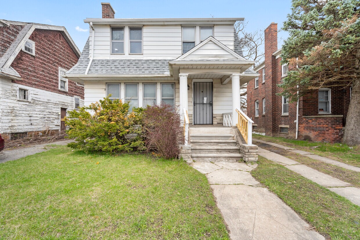 Primary Photo - 13910 Wisconsin St