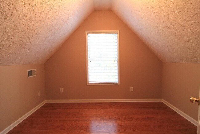 Foto del edificio - 2552 Lismore Dr