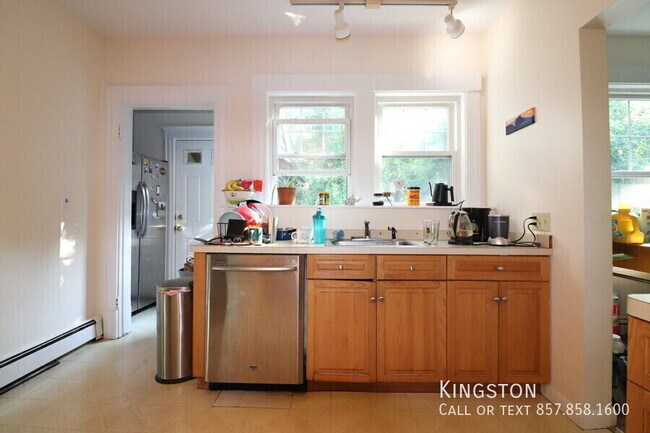 Foto del edificio - 40 Atherton Rd