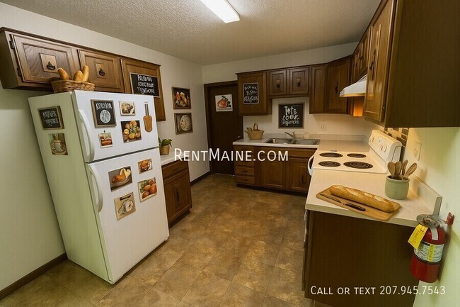 Foto del edificio - 14 Rancourt Ave