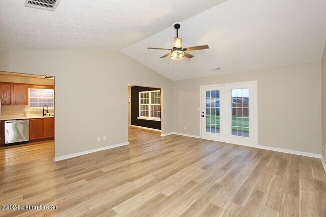 Foto del edificio - 216 Savannah Nicole Rd