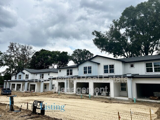 Foto del edificio - 1545 E Fort King St