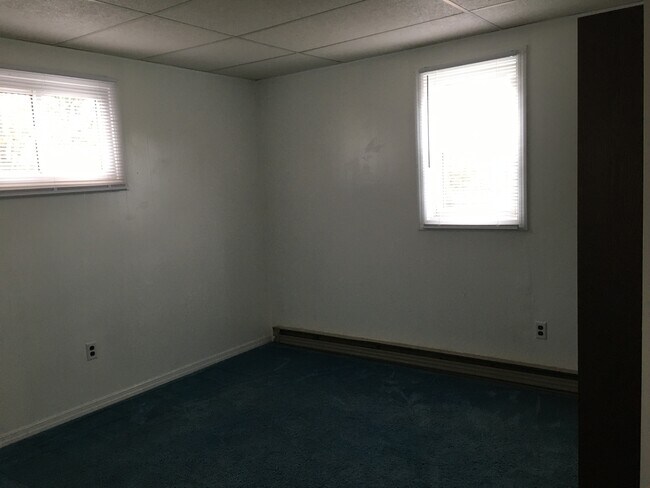Dormitorio 1 - 1901 Woodland Rd