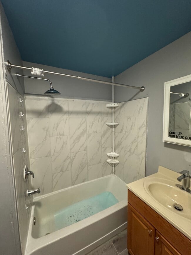 Foto del edificio - 339 N 8th St
