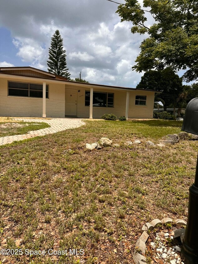 Foto principal - 2542 Leewood Blvd