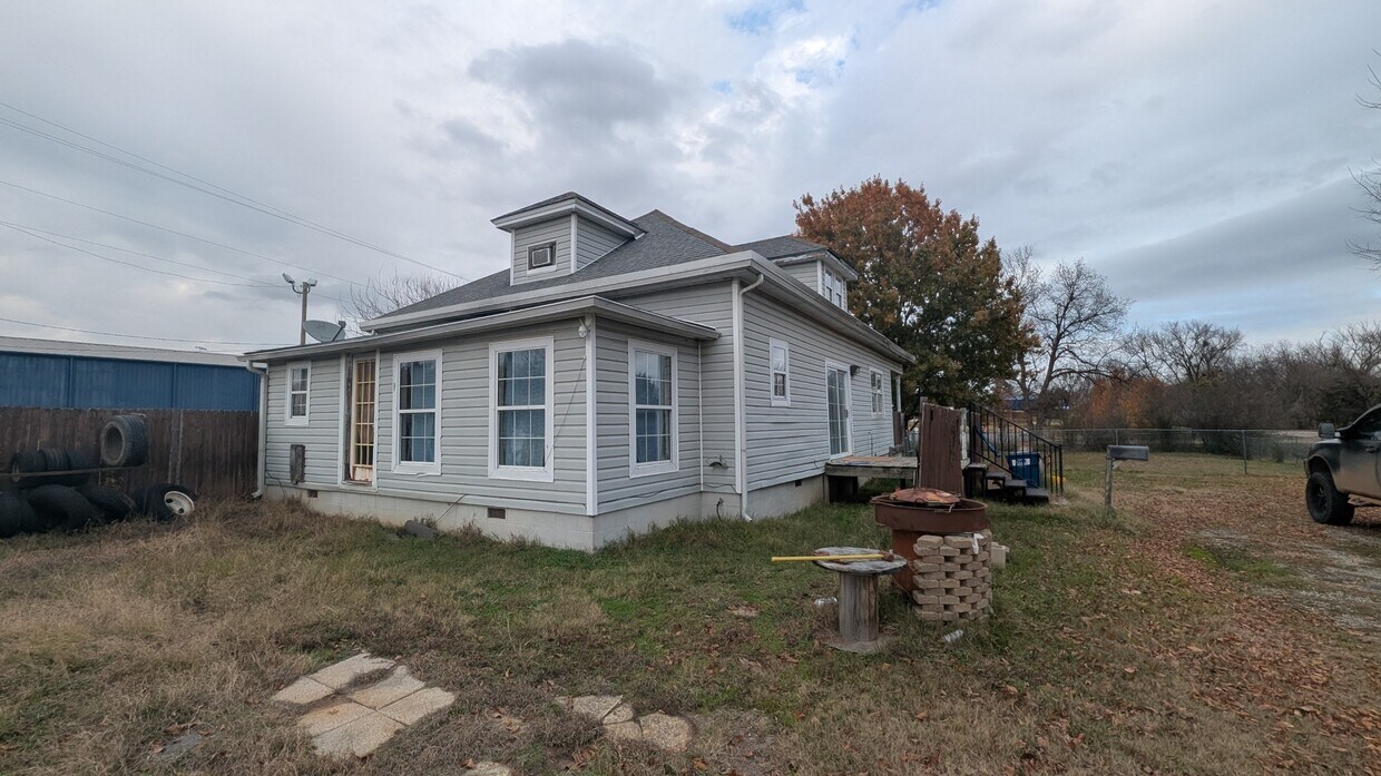 Foto principal - 710 Main St