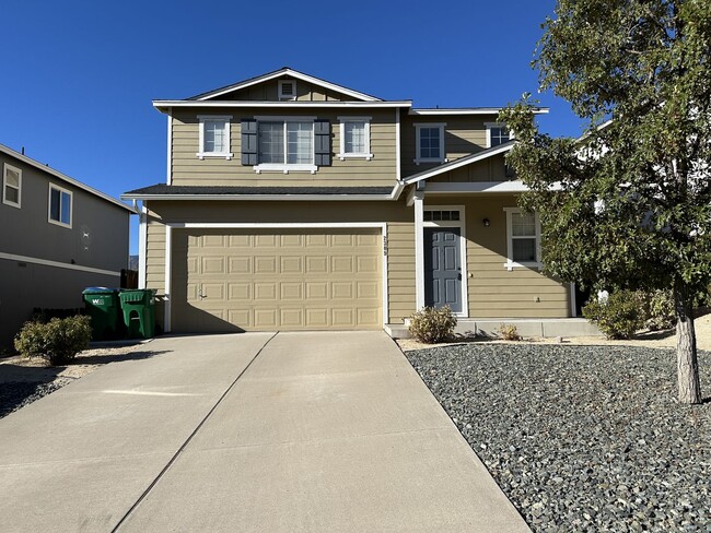 Foto del edificio - Adorable two story home in Northwest Reno