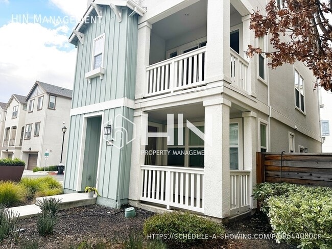 Photo - 38238 Luma Terrace House