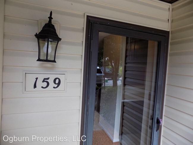 Foto del edificio - 159 Turnwood Ln