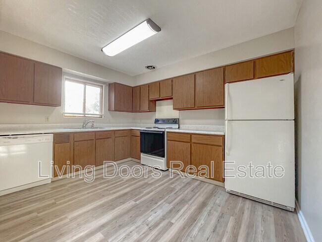 Foto del edificio - 4711 Gladstone St