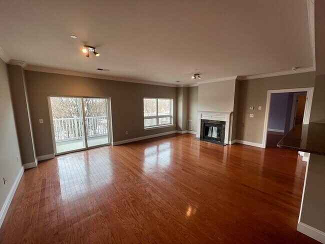 Foto del edificio - 527 Pawtucket Blvd