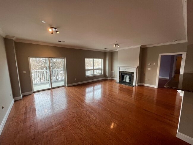 Building Photo - 527 Pawtucket Blvd