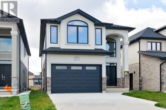 Building Photo - 1057 Karenana Rd