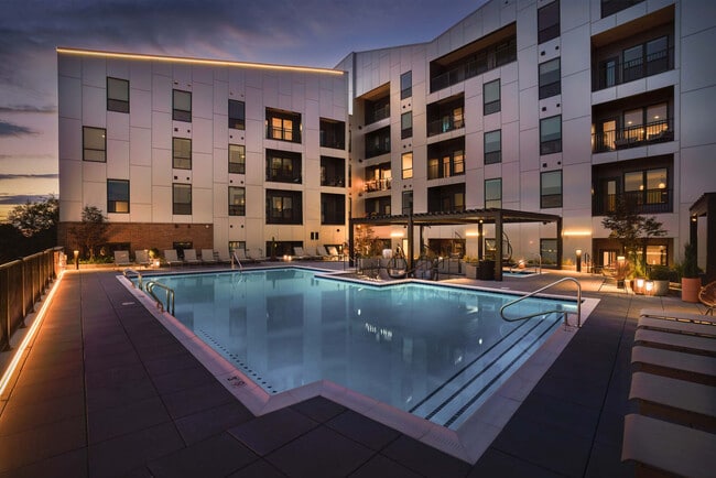 Pool - Green|House Short North