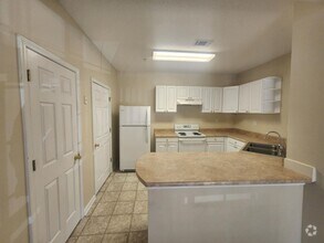 Building Photo - 140 Wexford