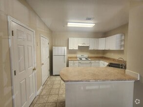 Building Photo - 140 Wexford