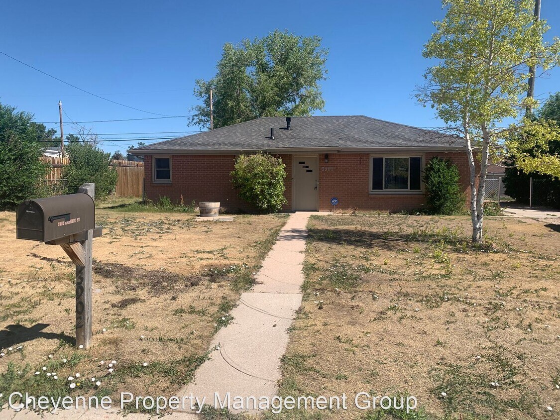 Primary Photo - 3 br, 1 bath House - 3902 Laramie St