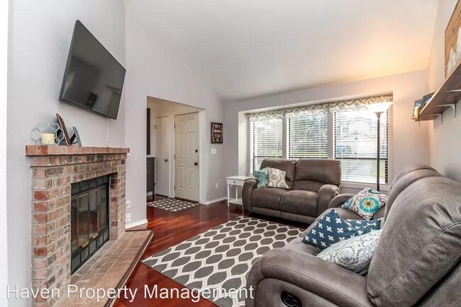 Building Photo - 3 br, 2.5 bath House - 10303 149th St Ct E