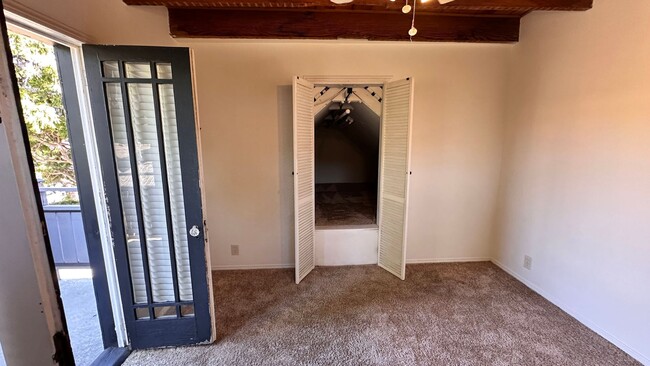 Building Photo - Beautiful  Home Located In the City of Orange